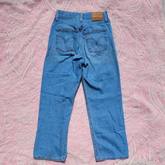 Levi's size 26 blue jeans - Picture 3 of 3